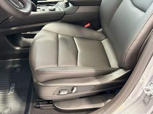 New 2026 Cadillac XT5 Luxury w/ LPO, Floor Liner Package FWD image 17
