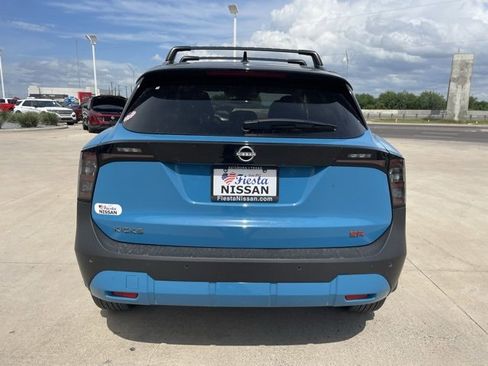 New 2025 Nissan Kicks SR image 4