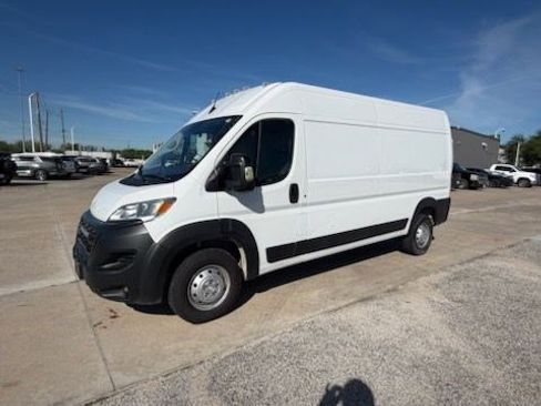 Used 2023 RAM ProMaster 2500 image 5