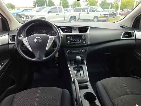 Used 2017 Nissan Sentra S FWD image 17