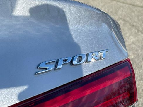 Used 2022 Honda Civic Sport image 30