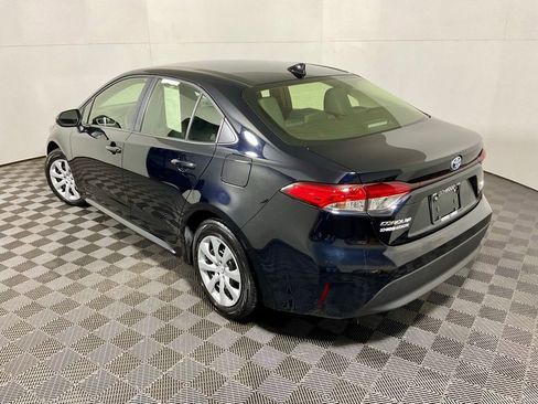 Used 2023 Toyota Corolla LE image 11