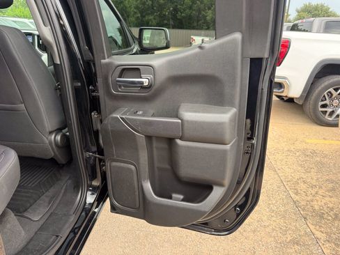 Used 2019 Chevrolet Silverado 1500 LT w/ Texas Edition RWD image 16