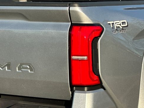 Used 2024 Toyota Tacoma TRD Sport image 15