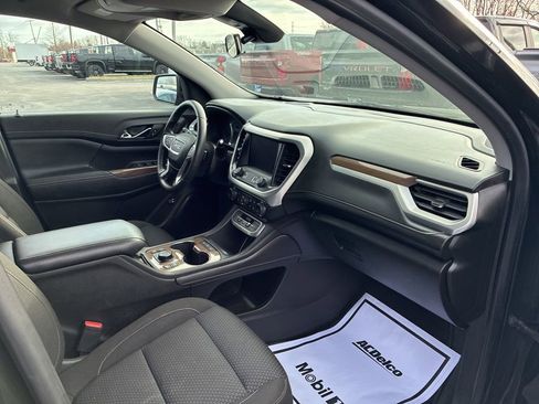 Used 2023 GMC Acadia SLE w/ Driver Convenience Package image 32