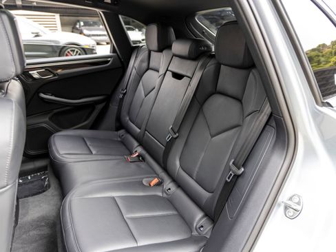 Certified 2026 Porsche Macan AWD/4WD image 50