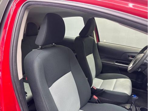 Used 2015 Toyota Prius C Two FWD image 18