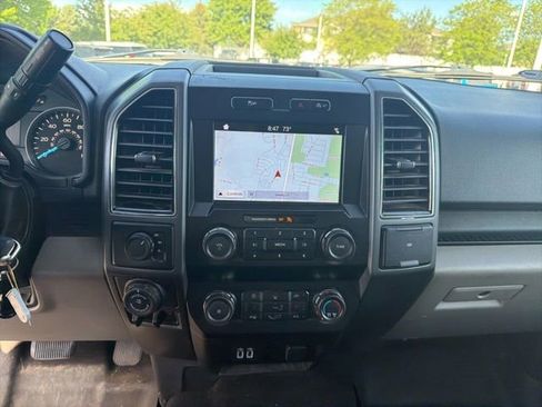 Used 2019 Ford F150 XLT w/ Equipment Group 302A Luxury AWD/4WD image 16