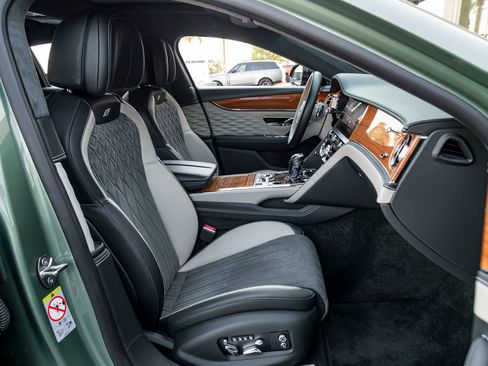 Certified 2023 Bentley Flying Spur S V8 AWD/4WD image 2