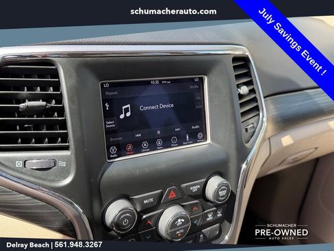 Used 2019 Jeep Grand Cherokee Laredo AWD/4WD image 20