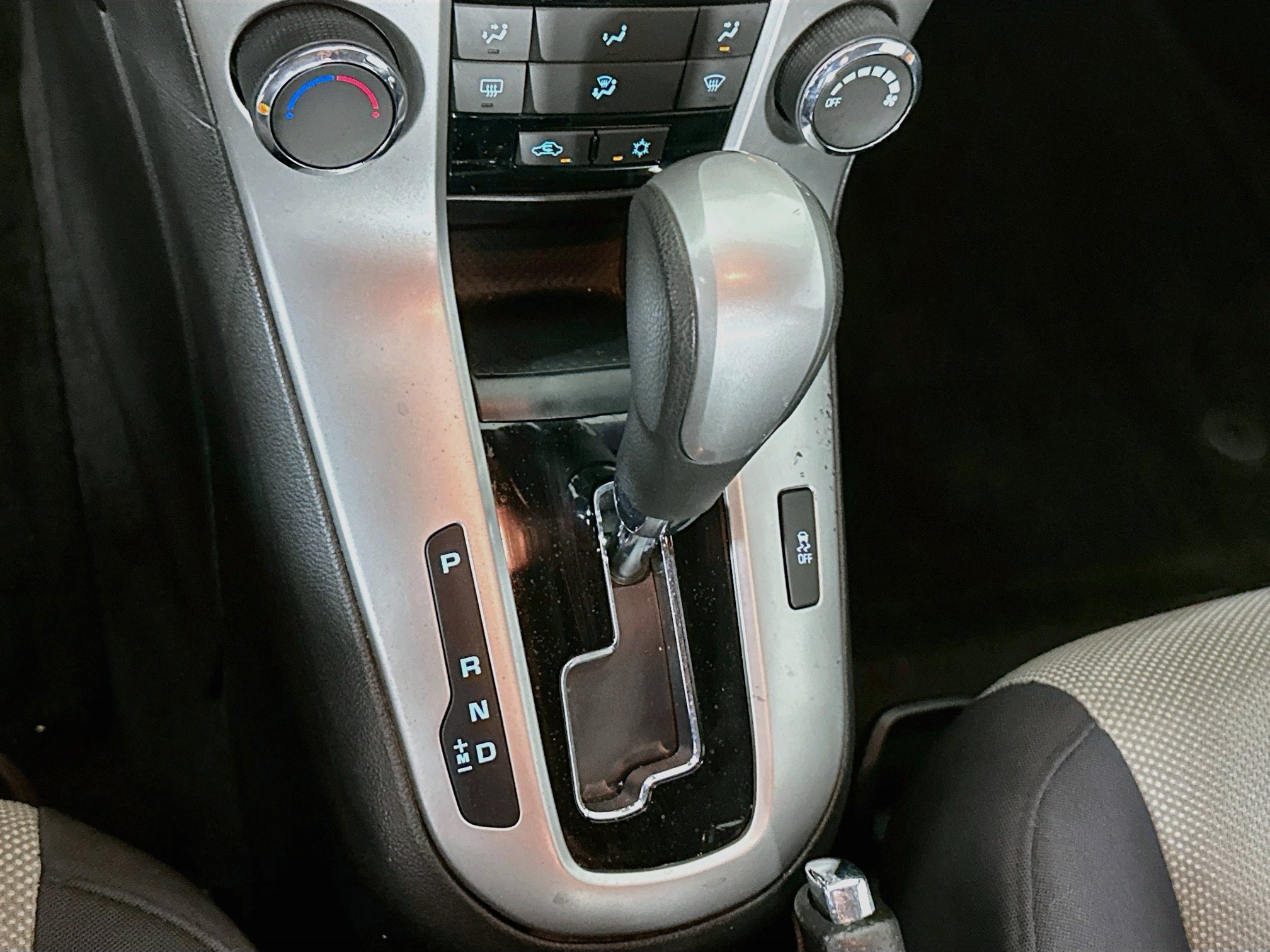 Used 2014 Chevrolet Cruze LS FWD image 22