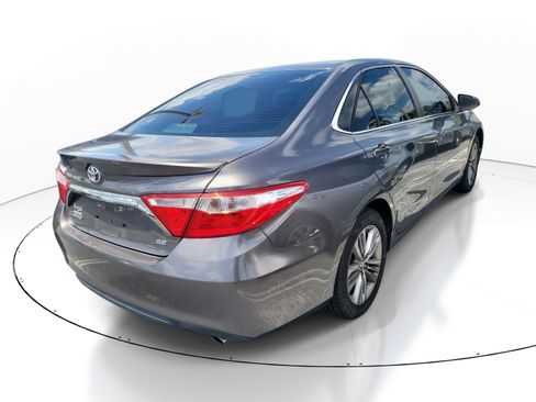 Used 2016 Toyota Camry SE FWD image 7
