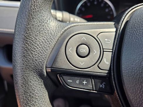 Used 2021 Toyota RAV4 XLE image 26