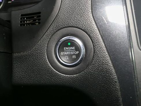 Used 2019 Ford Explorer XLT w/ Equipment Group 202A AWD/4WD image 30