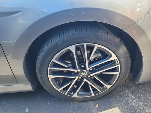 Used 2025 Toyota Camry XLE FWD image 2