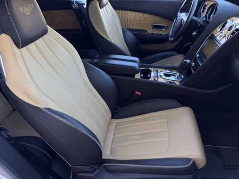 Used 2015 Bentley Continental GT image 21