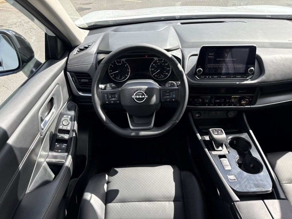 Used 2026 Nissan Rogue Dark Armor FWD image 20
