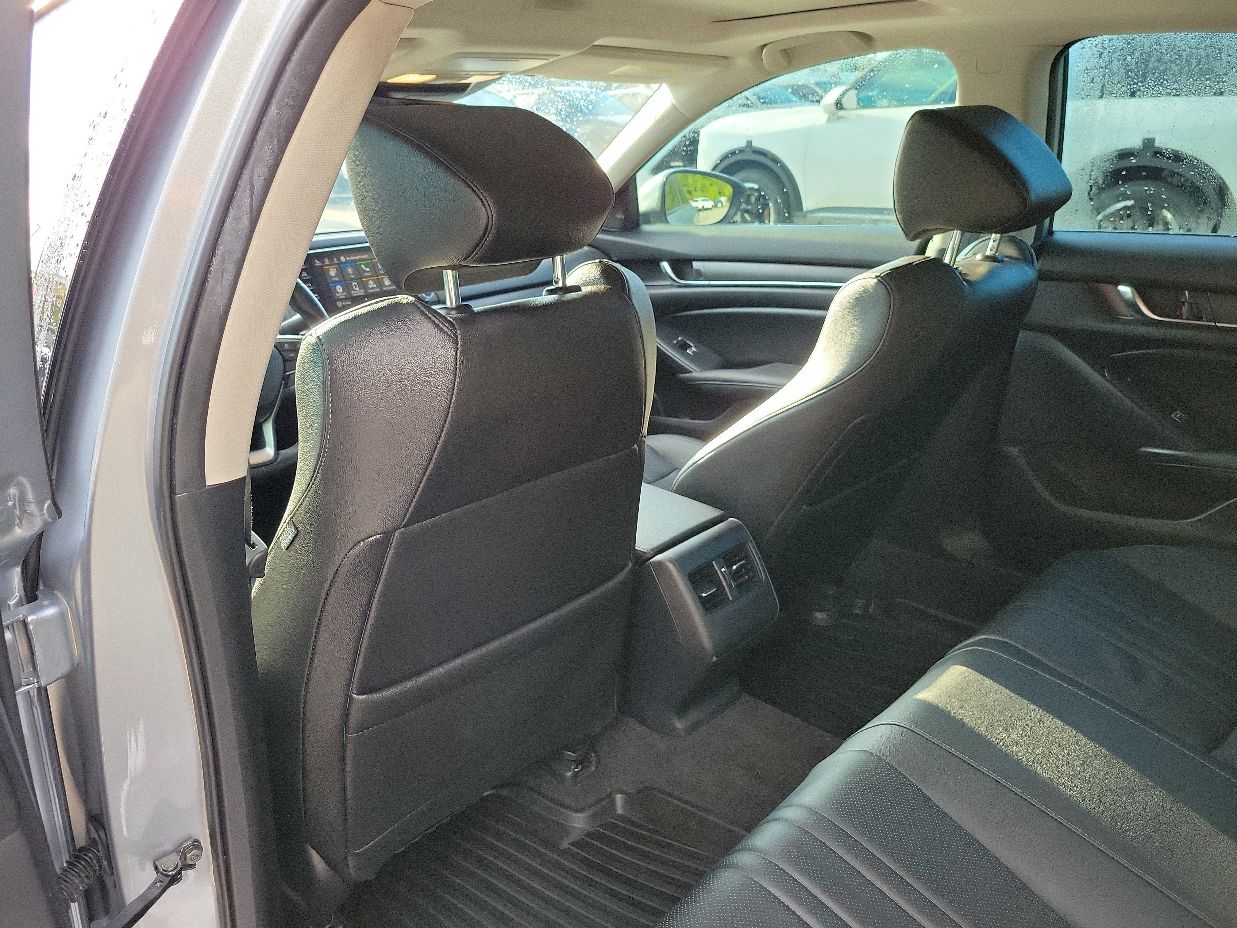 Used 2020 Honda Accord Touring image 15