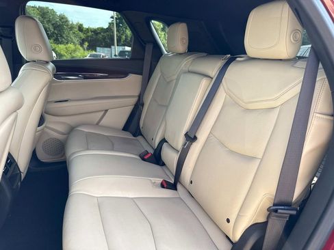 Used 2017 Cadillac XT5 Luxury w/ Driver Awareness Package image 14
