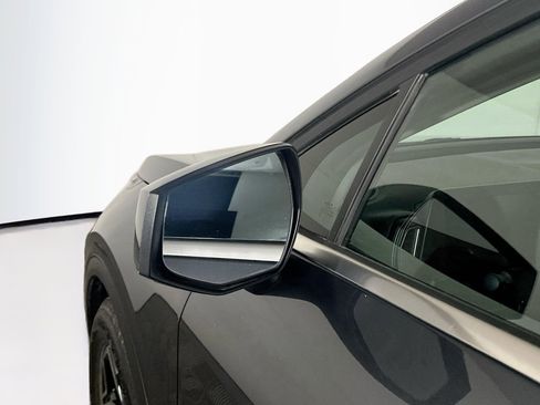 Used 2025 Kia Sportage LX image 16