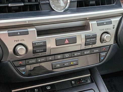 Used 2016 Lexus ES 350 image 16