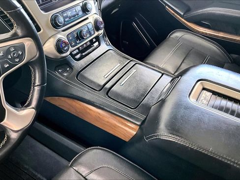 Used 2020 GMC Yukon XL Denali w/ Denali Ultimate Package AWD/4WD image 18