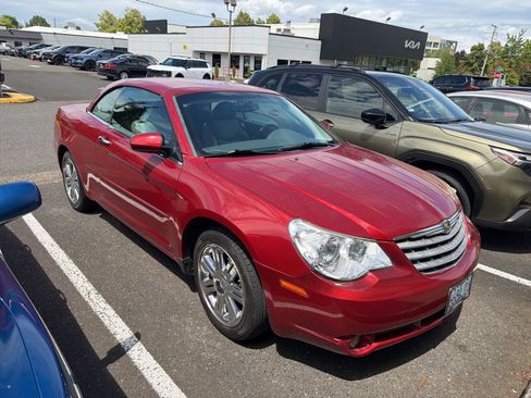 Used 2008 Chrysler Sebring Limited w/ Luxury Group FWD image 2