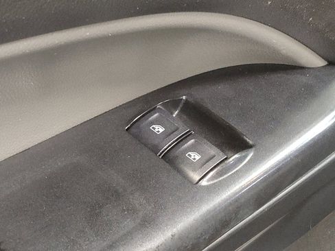 Used 2017 Chevrolet Colorado W/T RWD image 27