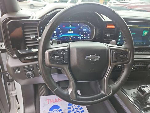 Used 2023 Chevrolet Silverado 1500 ZR2 w/ Technology Package AWD/4WD image 15