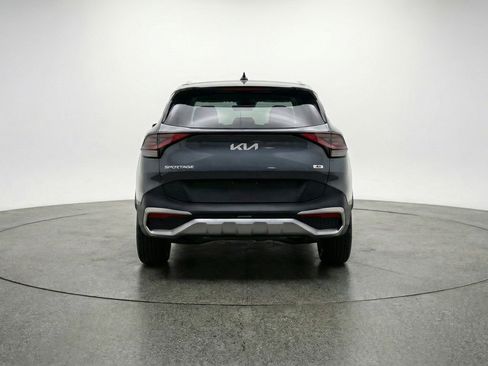 Used 2025 Kia Sportage LX image 7