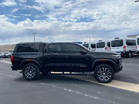 Used 2023 GMC Canyon AT4 w/ AT4 Premium Package AWD/4WD image 20