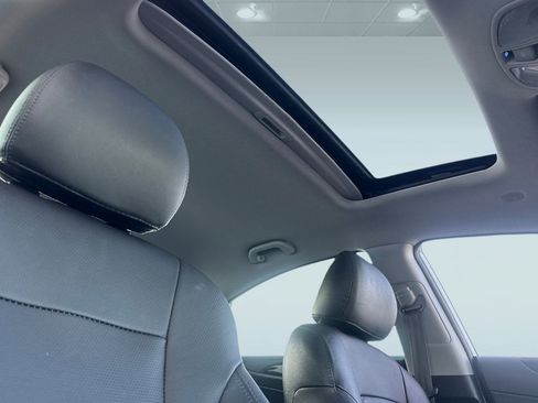 Used 2011 Hyundai Sonata Limited image 14