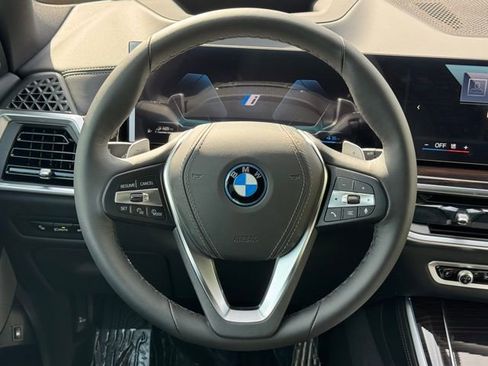New 2026 BMW X5 xDrive50e w/ Premium Package AWD/4WD image 19
