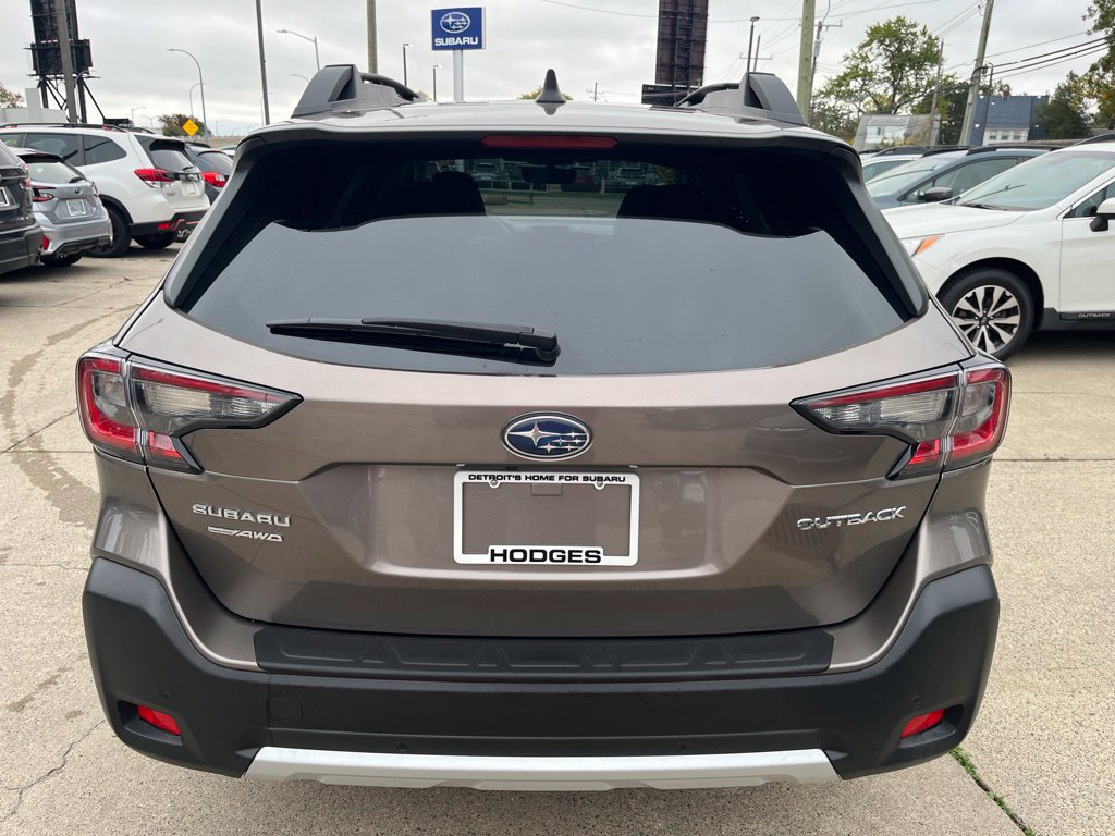 Certified 2024 Subaru Outback Limited AWD/4WD image 4