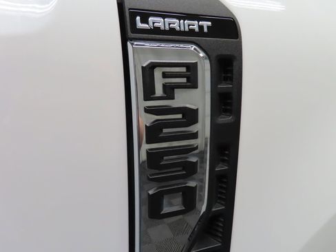Used 2024 Ford F250 Lariat w/ Chrome Package AWD/4WD image 58