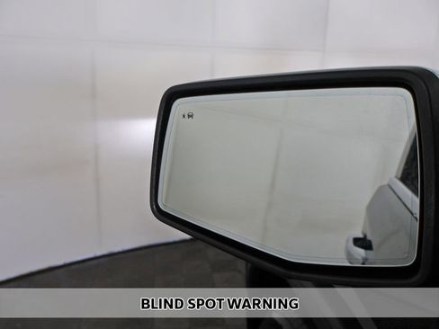 Used 2023 GMC Sierra 1500 Denali w/ Technology Package image 8