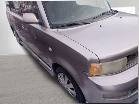 Used 2005 Scion xB image 15