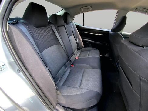 Used 2025 Toyota Camry LE FWD image 19