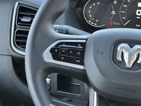 New 2026 RAM ProMaster 2500 w/ Quick Order Package 22G SLT image 25