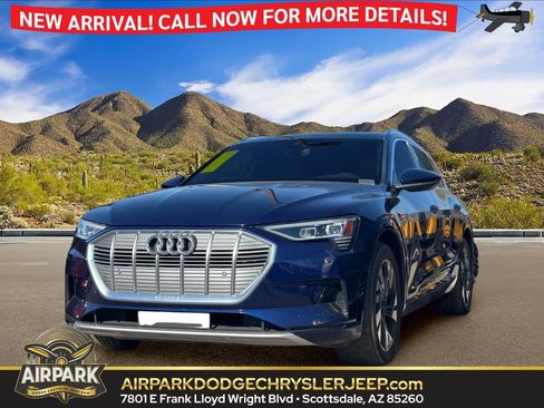 Used 2022 Audi e-tron Premium AWD/4WD image 1