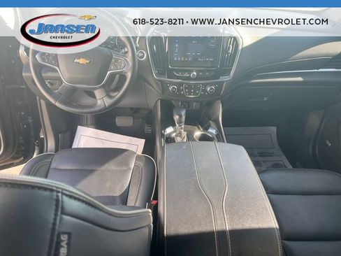 Used 2023 Chevrolet Traverse Premier FWD image 21