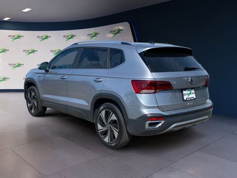 New 2024 Volkswagen Taos SE image 4