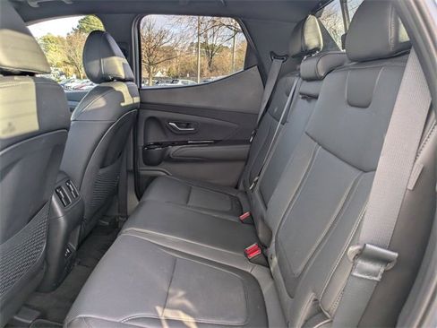 Certified 2025 Hyundai Santa Cruz Limited image 13