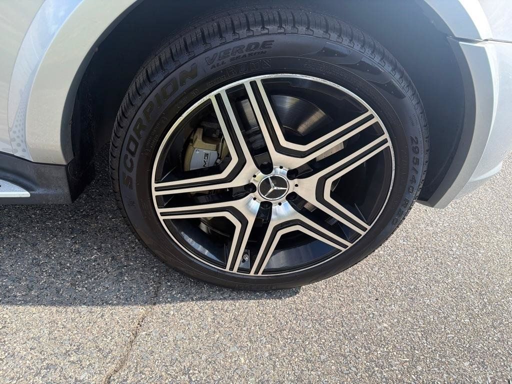 Used 2009 Mercedes-Benz ML 63 AMG 4MATIC image 41