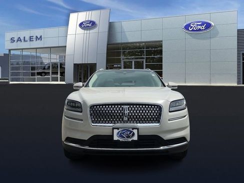 Used 2022 Lincoln Nautilus Reserve AWD/4WD image 7