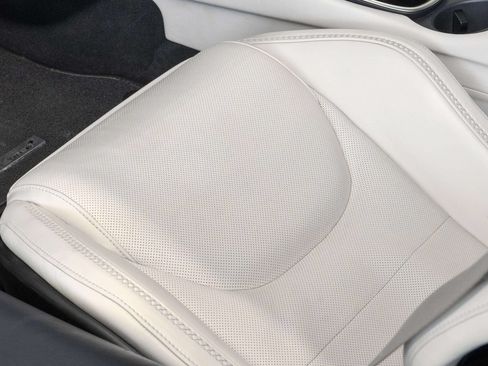 Used 2023 McLaren GT RWD image 34