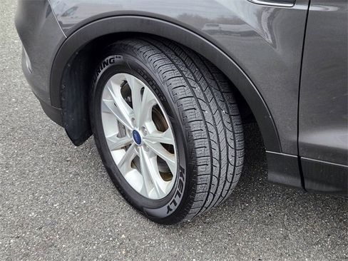 Certified 2017 Ford Escape SE w/ SE Cold Weather Package image 31