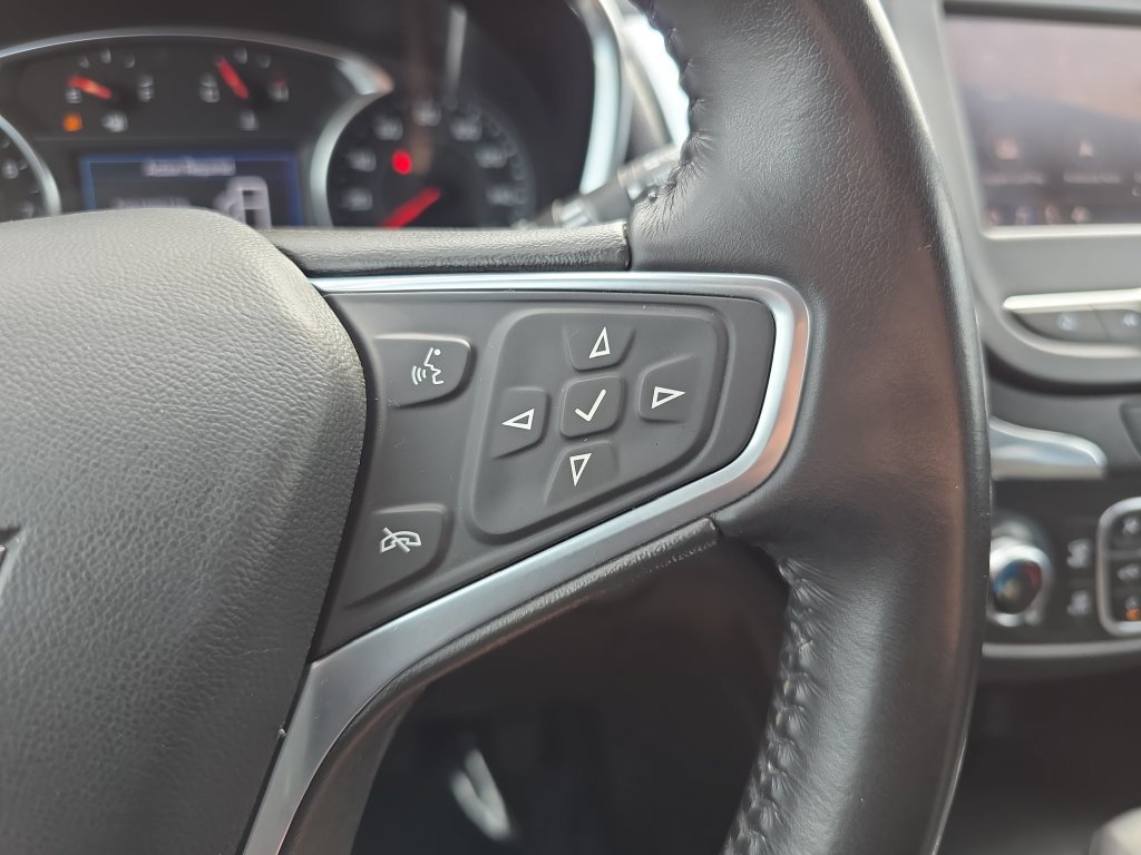 Used 2022 Chevrolet Equinox LT AWD/4WD image 16