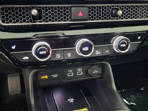 Certified 2024 Honda Civic Touring image 30