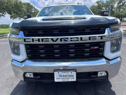 Used 2022 Chevrolet Silverado 2500 LT w/ Convenience Package AWD/4WD image 11